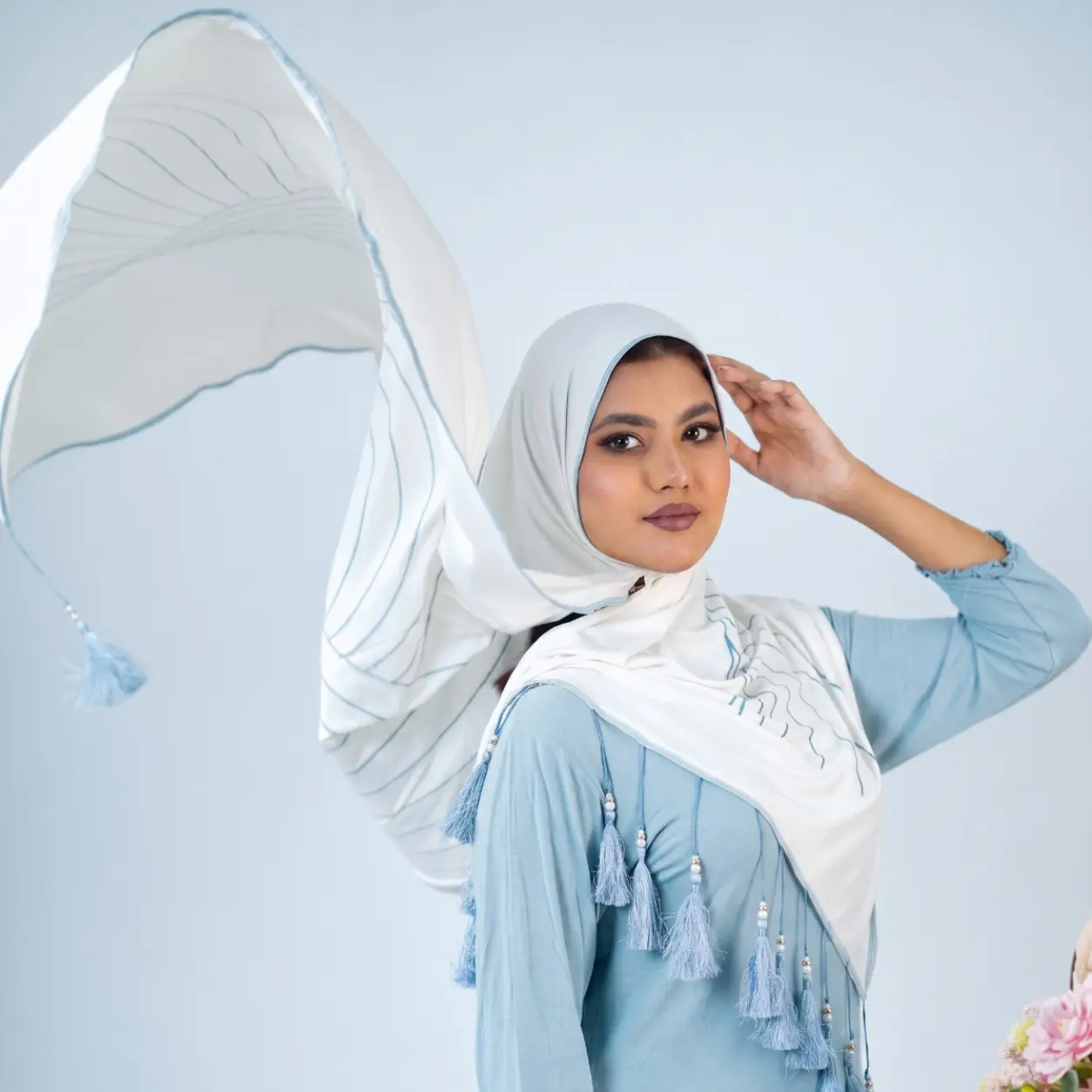 Off-white Linear Wave Dupatta in viscose knit with grey wave line print and tassels, draped for display – Lillithe
